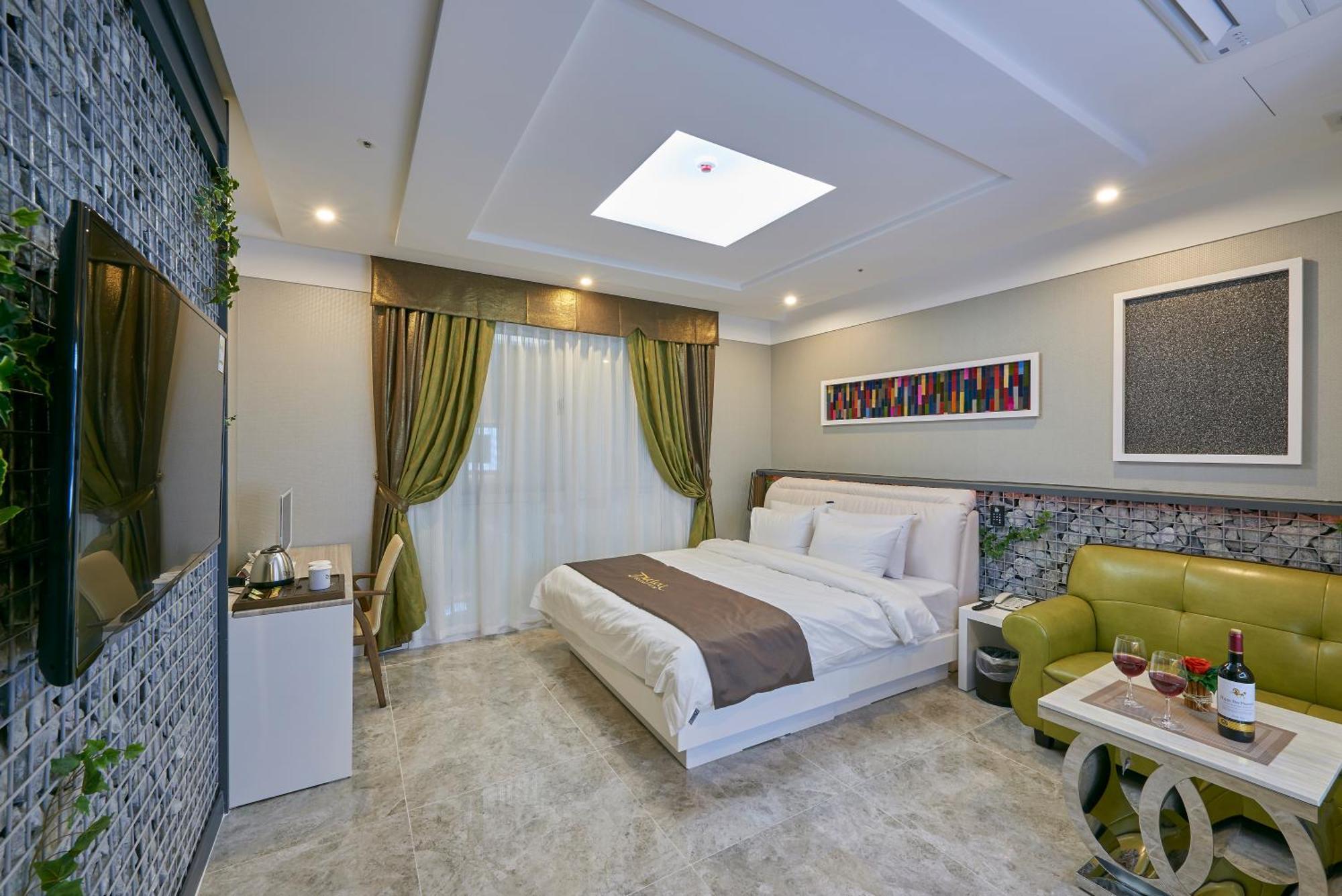 Dubai Hotel Gwangju Metropolitan City Esterno foto