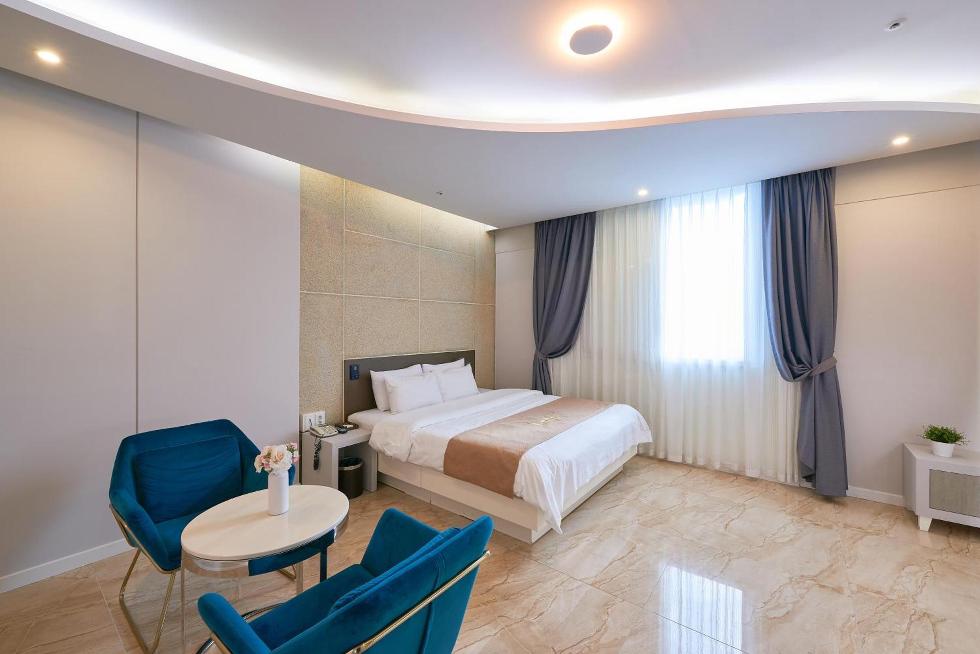 Dubai Hotel Gwangju Metropolitan City Esterno foto
